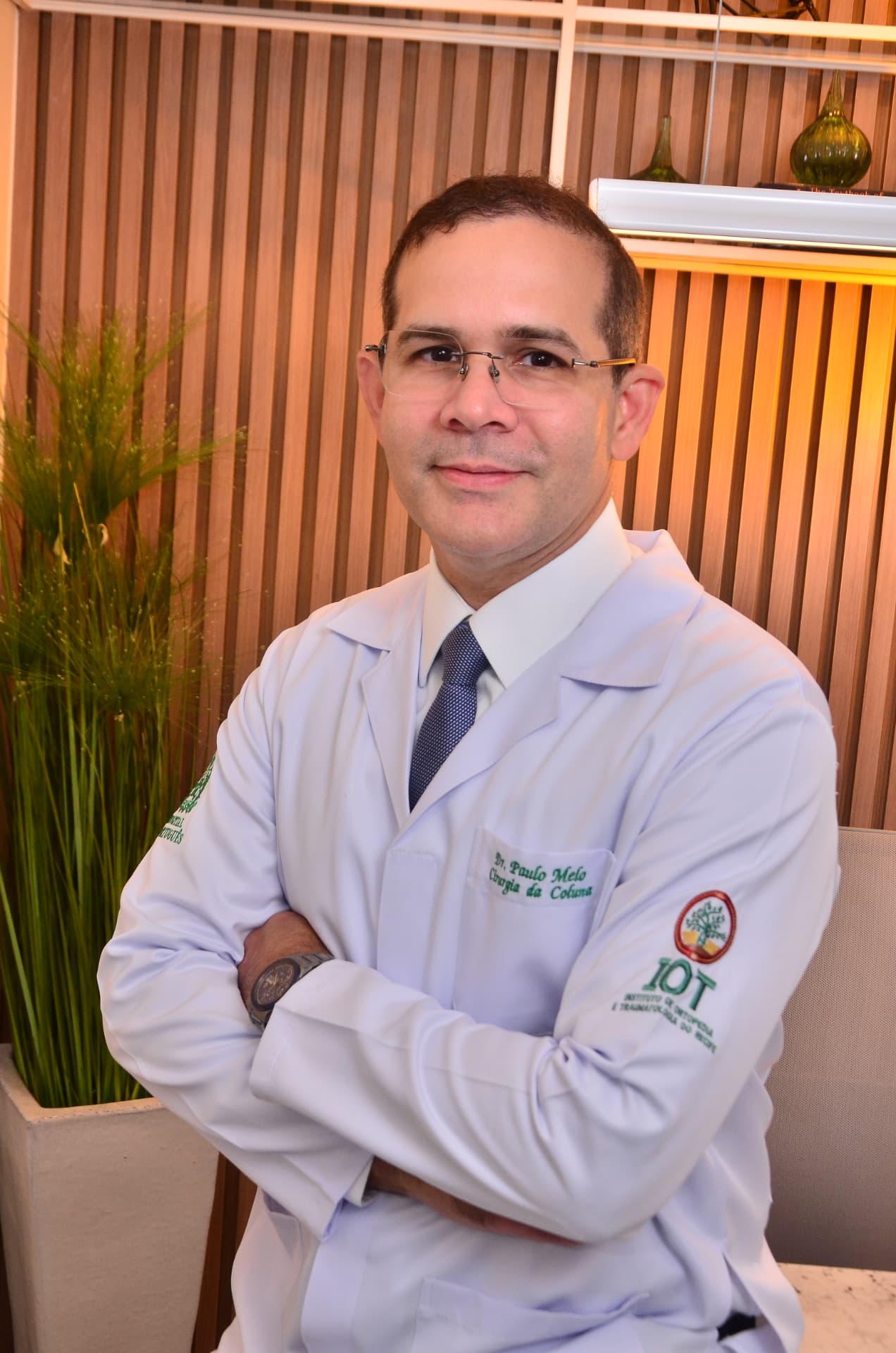 Dr. Paulo Melo, cirurgião de coluna vertebral em Recife
